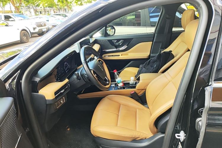 Used Lincoln Corsair 2020 2.0T Two-Wheel Drive Luxury Edition Left Front Seat