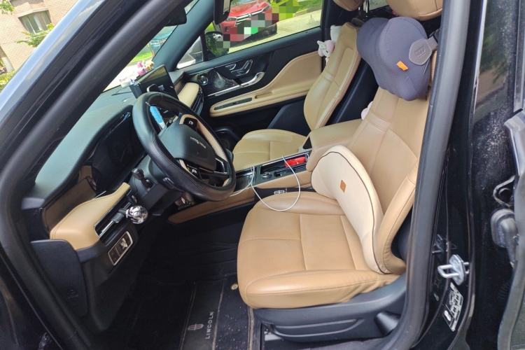 Used Lincoln Corsair 2020 2.0T Two-Wheel Drive Luxury Edition Left Front Seat