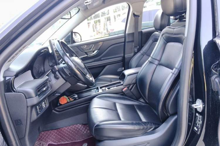 Used Lincoln Corsair 2020 2.0T Two-Wheel Drive Luxury Edition Left Front Seat