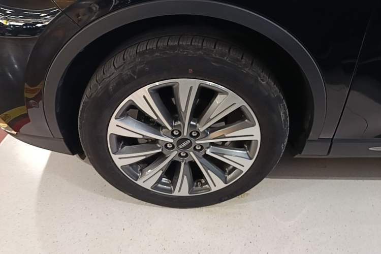 Used Lincoln Corsair 2020 2.0T Four-Wheel Drive Prestige Edition Left Front Wheel Hub