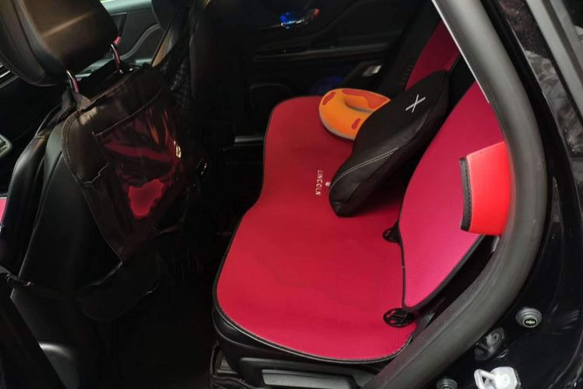 Used Lincoln Corsair 2020 2.0T Two-Wheel Drive Luxury Edition Left Rear Seat