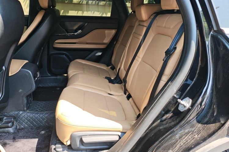 Used Lincoln Corsair 2020 2.0T Two-Wheel Drive Luxury Edition Left Rear Seat