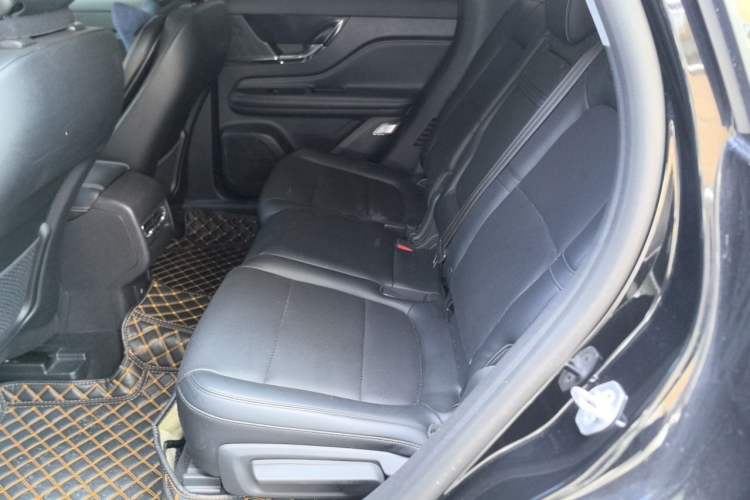 Used Lincoln Corsair 2020 2.0T Two-Wheel Drive Luxury Edition Left Rear Seat