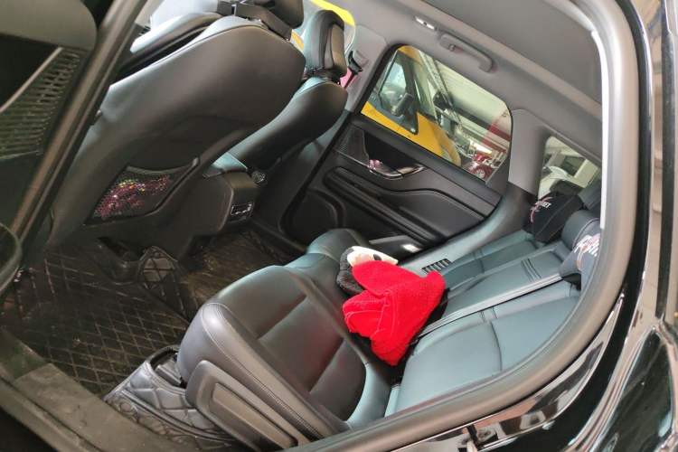 Used Lincoln Corsair 2020 2.0T Two-Wheel Drive Luxury Edition Left Rear Seat
