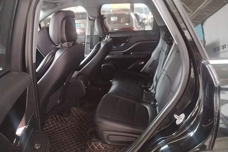 Used Lincoln Corsair 2020 2.0T Two-Wheel Drive Luxury Edition Left Rear Seat