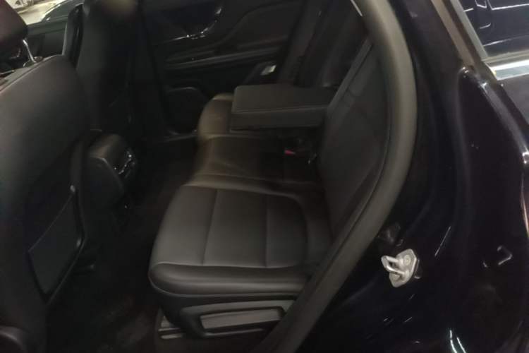 Used Lincoln Corsair 2020 2.0T Two-Wheel Drive Luxury Edition Left Rear Seat