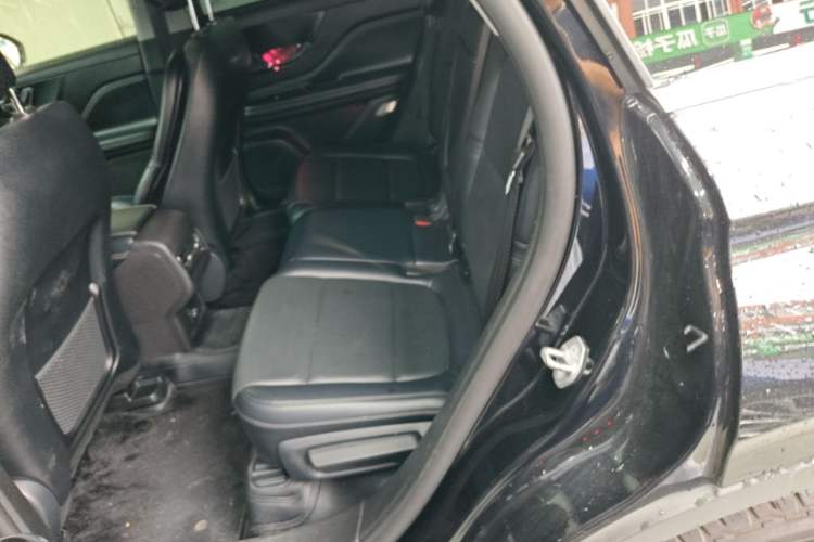 Used Lincoln Corsair 2020 2.0T Two-Wheel Drive Luxury Edition Left Rear Seat