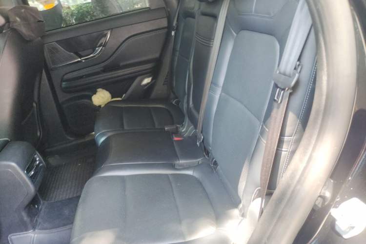 Used Lincoln Corsair 2020 2.0T Two-Wheel Drive Luxury Edition Left Rear Seat