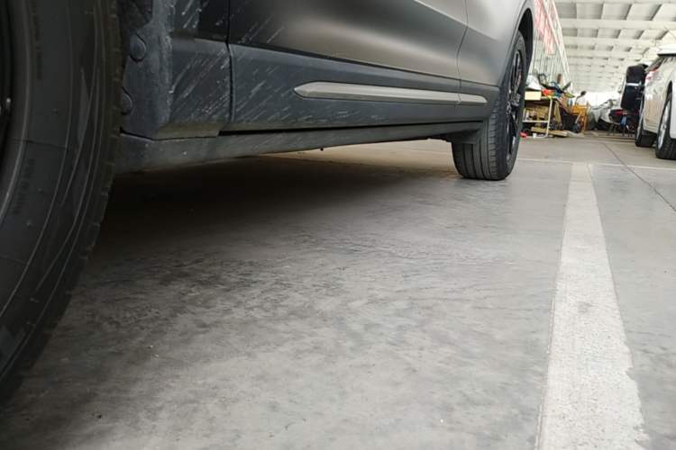 Used Lincoln Corsair 2020 2.0T Two-Wheel-Drive Black Knight Limited Edition Left Side Sill