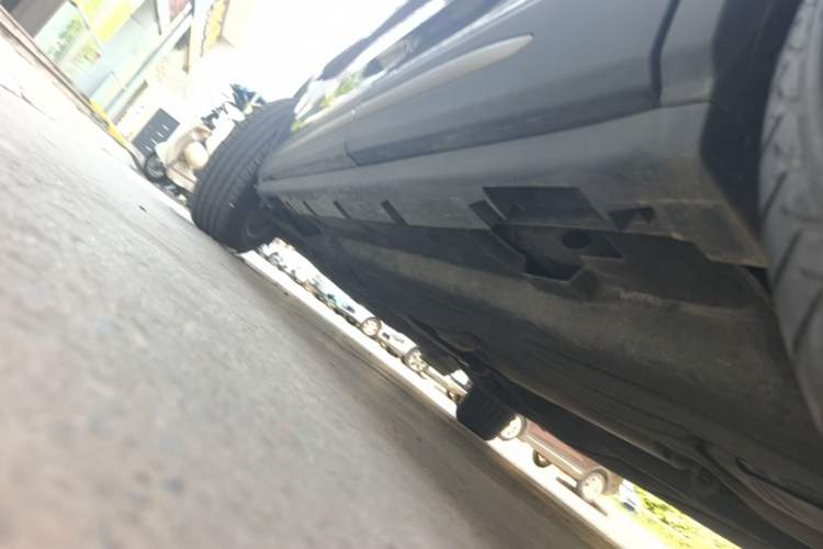 Used Lincoln Corsair 2020 2.0T Two-Wheel Drive Luxury Edition Left Side Sill