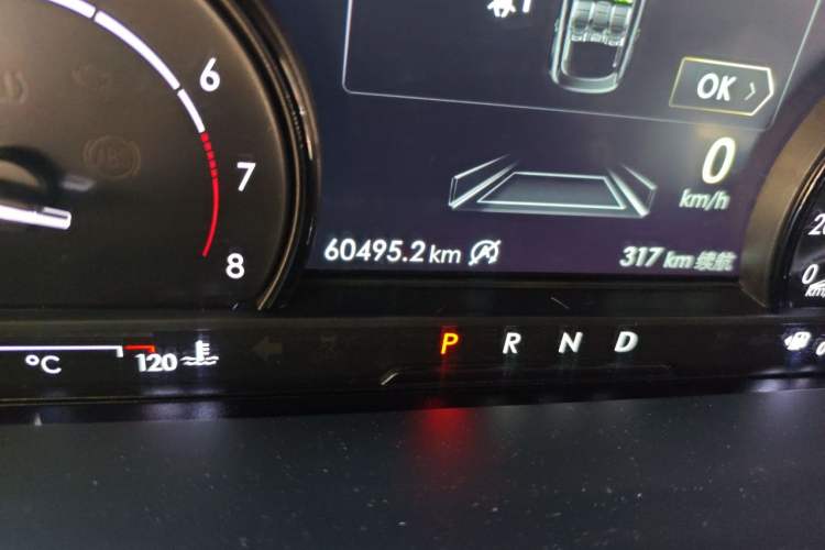 Used Lincoln Corsair 2020 2.0T Two-Wheel-Drive Black Knight Limited Edition Odometer Close Up