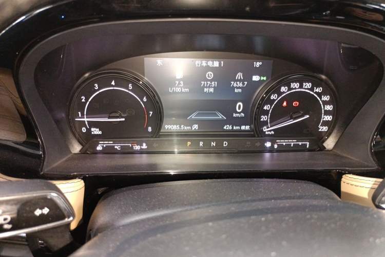Used Lincoln Corsair 2020 2.0T Two-Wheel Drive Luxury Edition Odometer Close Up