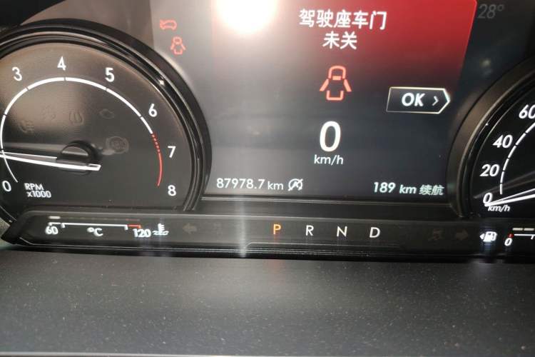 Used Lincoln Corsair 2020 2.0T Two-Wheel Drive Luxury Edition Odometer Close Up