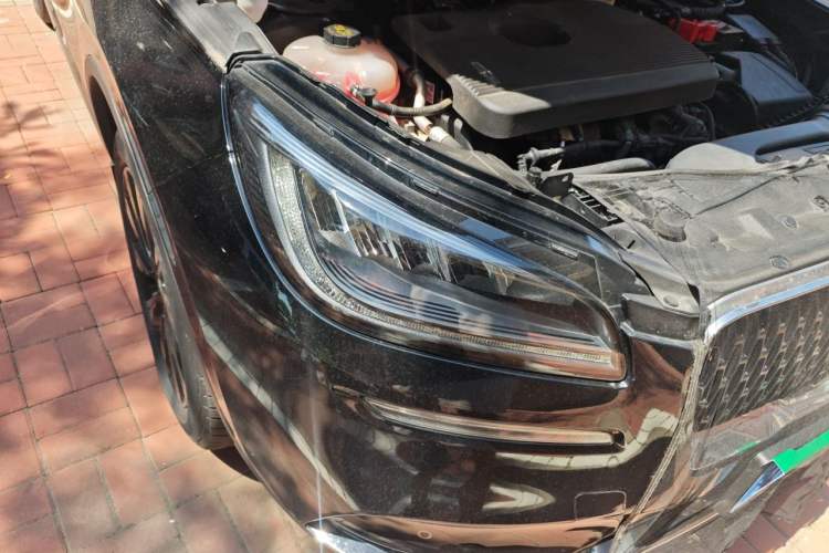 Used Lincoln Corsair 2020 2.0T Two-Wheel-Drive Black Knight Limited Edition Right Front Headlight