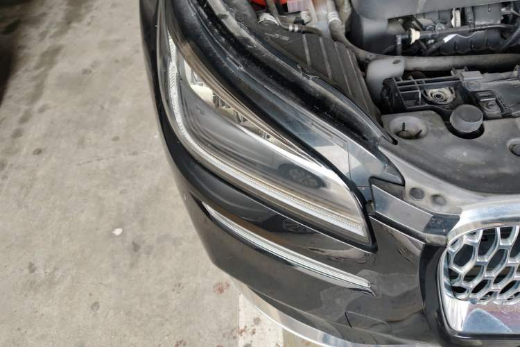 Used Lincoln Corsair 2020 2.0T Two-Wheel Drive Luxury Edition Right Front Headlight