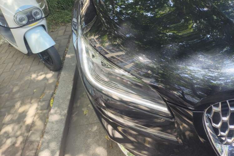 Used Lincoln Corsair 2020 2.0T Two-Wheel Drive Luxury Edition Right Front Headlight