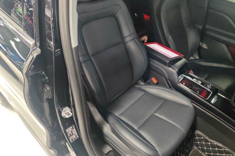 Used Lincoln Corsair 2020 2.0T Two-Wheel Drive Luxury Edition Right Front Seat