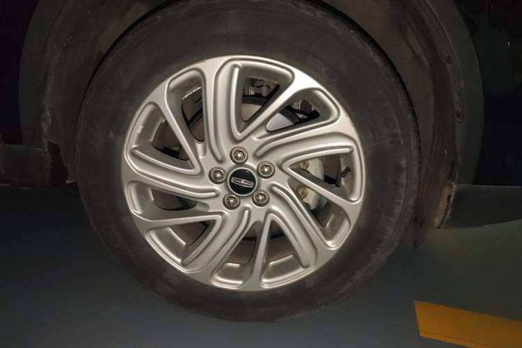 Used Lincoln Corsair 2020 2.0T Two-Wheel Drive Zunyue Edition Right Front Wheel Hub