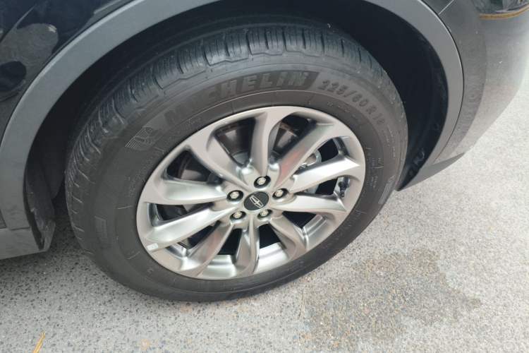 Used Lincoln Corsair 2020 2.0T Two-Wheel Drive Luxury Edition Right Front Wheel Hub