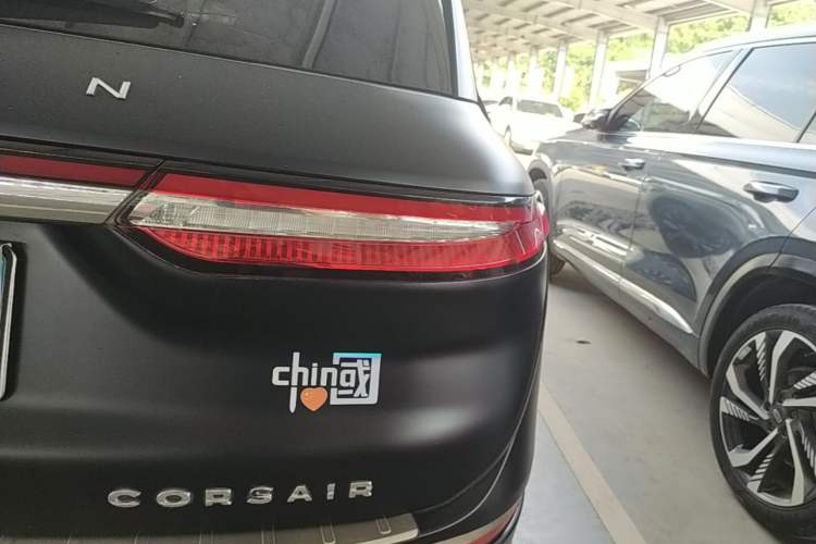 Used Lincoln Corsair 2020 2.0T Two-Wheel-Drive Black Knight Limited Edition Right Rear Taillight