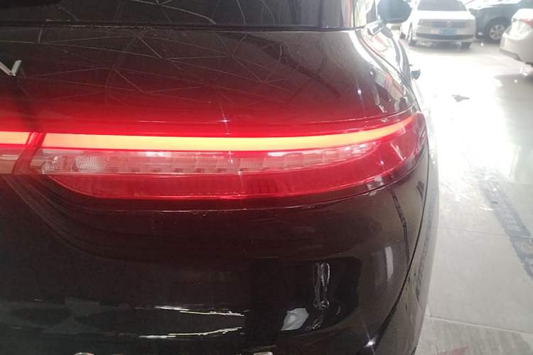 Used Lincoln Corsair 2020 2.0T Two-Wheel Drive Luxury Edition Right Rear Taillight