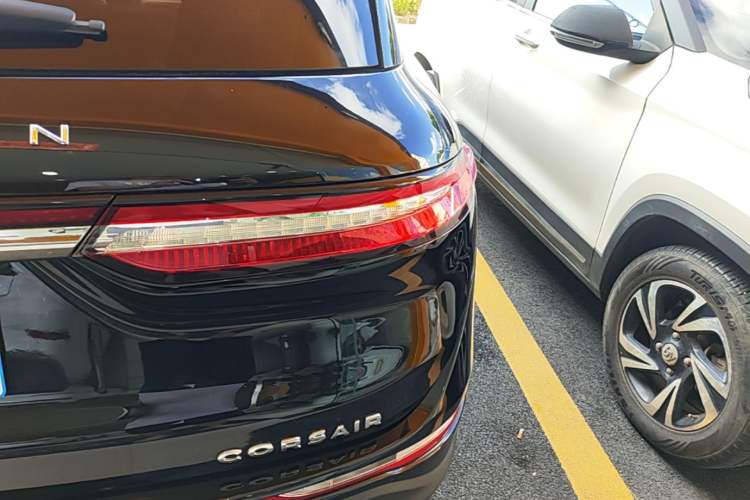 Used Lincoln Corsair 2020 2.0T Two-Wheel Drive Luxury Edition Right Rear Taillight