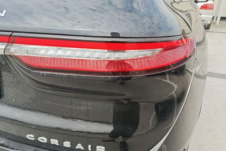 Used Lincoln Corsair 2020 2.0T Two-Wheel Drive Luxury Edition Right Rear Taillight