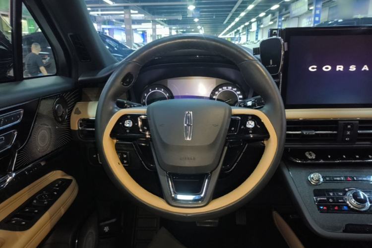 Used Lincoln Corsair 2020 2.0T Two-Wheel Drive Luxury Edition Steering Wheel