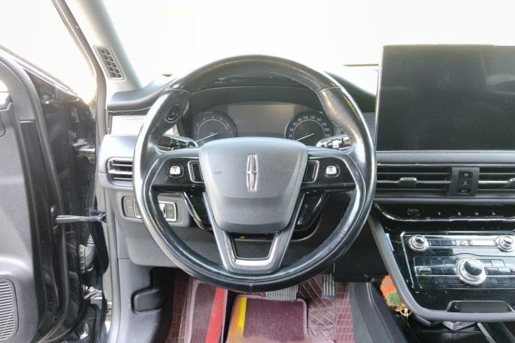 Used Lincoln Corsair 2020 2.0T Two-Wheel Drive Luxury Edition Steering Wheel