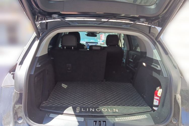 Used Lincoln Corsair 2020 2.0T Two-Wheel Drive Zunyue Edition Trunk