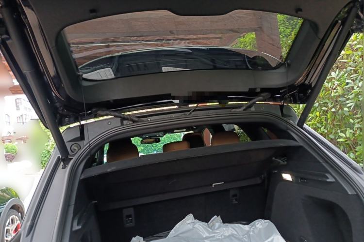 Used Lincoln Corsair 2020 2.0T Two-Wheel Drive Luxury Edition Trunk