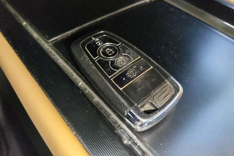 Used Lincoln Corsair 2020 2.0T Two-Wheel Drive Luxury Edition Vehicle Key