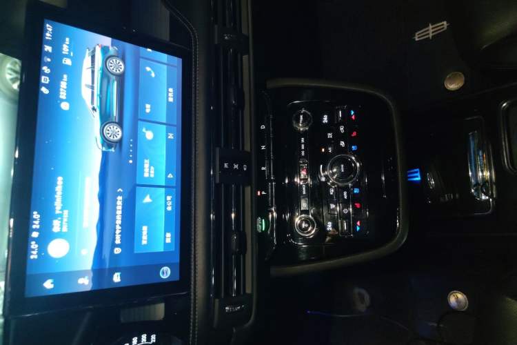 Used Lincoln Corsair 2020 2.0T Two-Wheel Drive Luxury Edition Audio And AC Panel