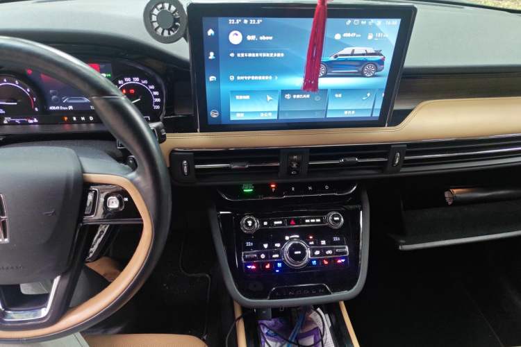 Used Lincoln Corsair 2020 2.0T Two-Wheel Drive Luxury Edition Audio And AC Panel