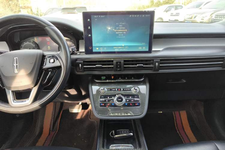 Used Lincoln Corsair 2020 2.0T Two-Wheel Drive Luxury Edition Audio And AC Panel