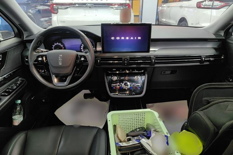 Used Lincoln Corsair 2020 2.0T Two-Wheel Drive Luxury Edition Center Console