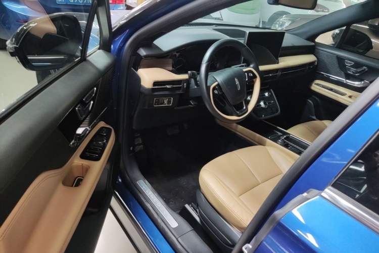 Used Lincoln Corsair 2020 2.0T Two-Wheel Drive Luxury Edition Driver Seat