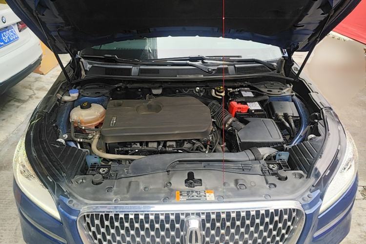 Used Lincoln Corsair 2020 2.0T Four-Wheel Drive Prestige Edition Engine Bay