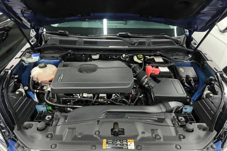 Used Lincoln Corsair 2020 2.0T Two-Wheel Drive Luxury Edition Engine Bay