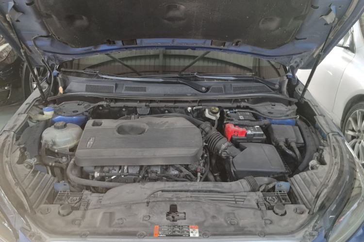 Used Lincoln Corsair 2020 2.0T Two-Wheel Drive Luxury Edition Engine Bay