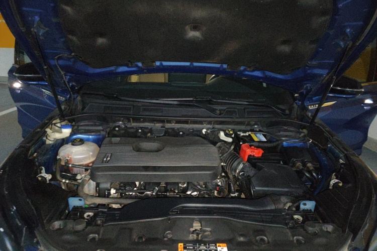 Used Lincoln Corsair 2020 2.0T Two-Wheel Drive Luxury Edition Engine Bay