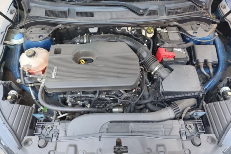 Used Lincoln Corsair 2020 2.0T Two-Wheel Drive Luxury Edition Engine Bay