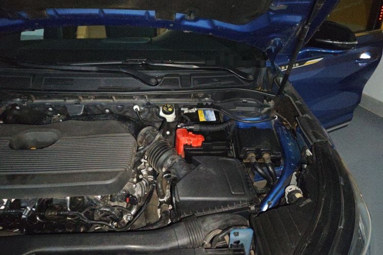 Used Lincoln Corsair 2020 2.0T Two-Wheel Drive Luxury Edition Engine Bay Left