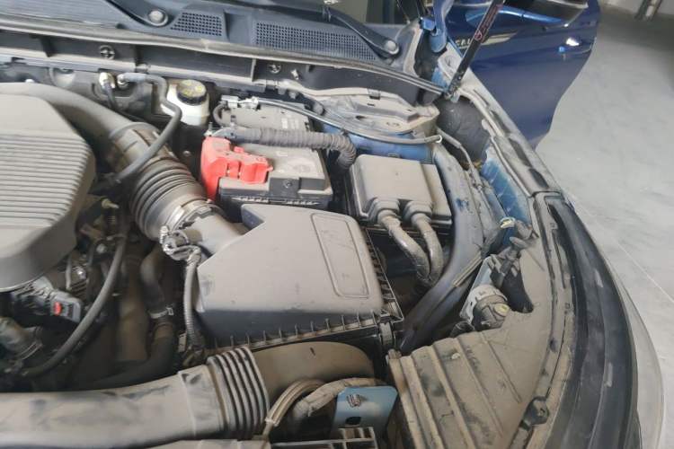Used Lincoln Corsair 2020 2.0T Two-Wheel Drive Luxury Edition Engine Bay Left