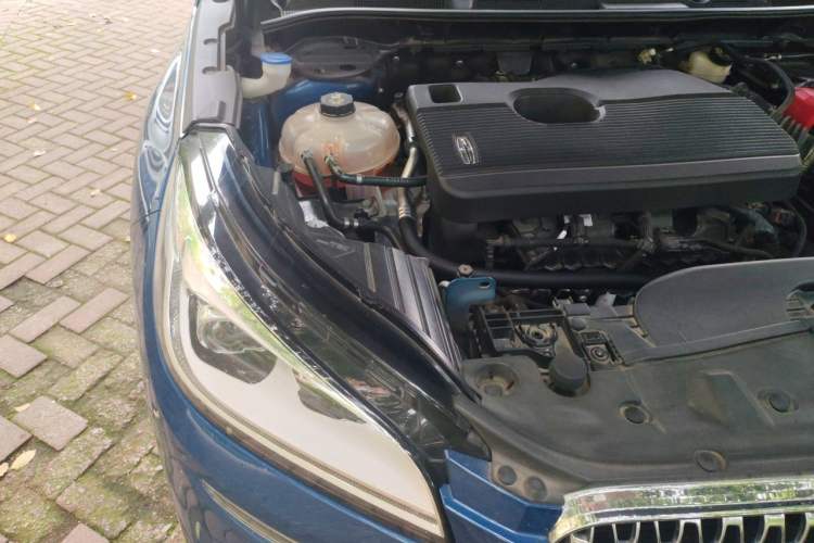 Used Lincoln Corsair 2020 2.0T Four-Wheel Drive Prestige Edition Engine Bay Right