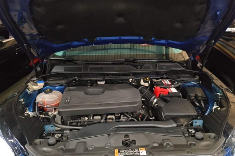 Used Lincoln Corsair 2020 2.0T Two-Wheel Drive Luxury Edition Engine Bay