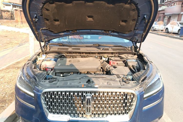 Used Lincoln Corsair 2020 2.0T Two-Wheel Drive Luxury Edition Engine Bay