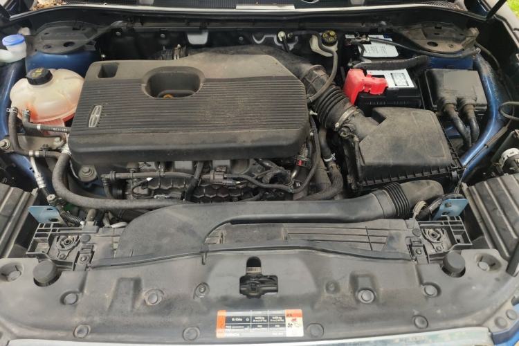 Used Lincoln Corsair 2020 2.0T Two-Wheel Drive Luxury Edition Engine Bay