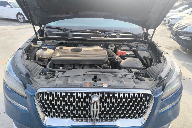 Used Lincoln Corsair 2020 2.0T Two-Wheel Drive Luxury Edition Engine Bay