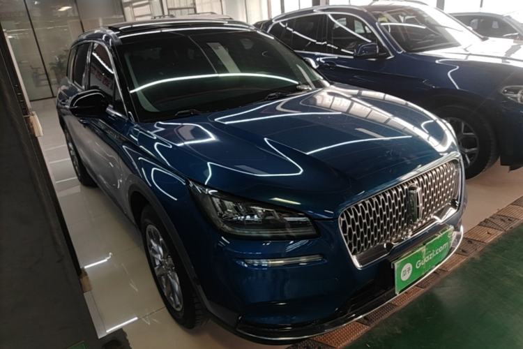 Used Lincoln Corsair 2020 2.0T Two-Wheel Drive Luxury Edition Front Right 45 Deg